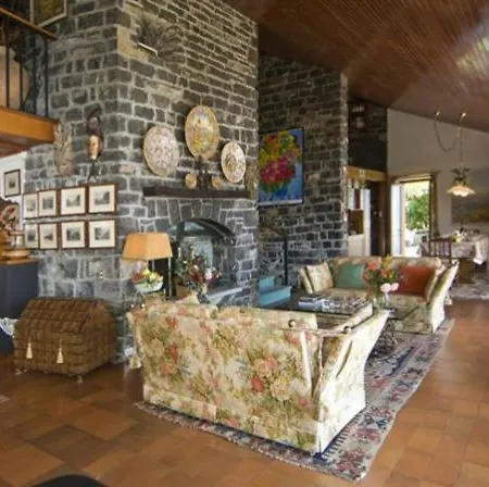 Sleeps 6 Pool Villa